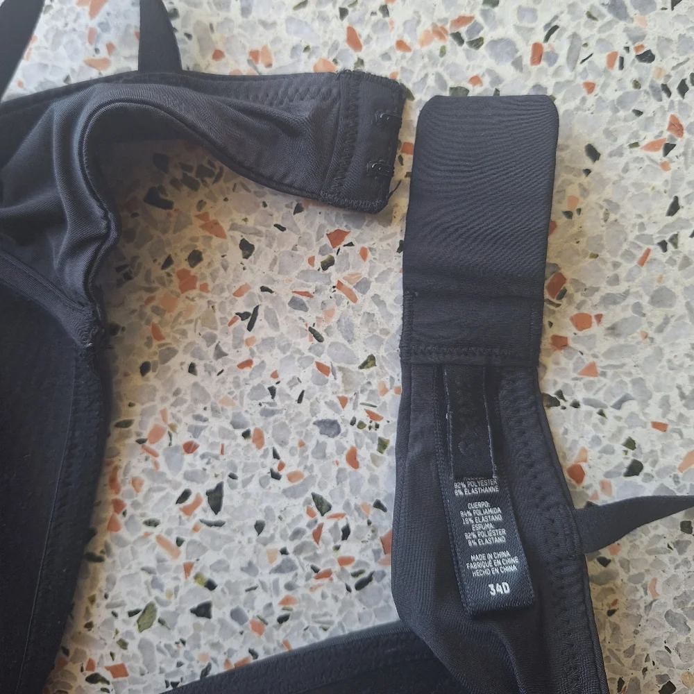 Skims Push-up Plunge Bra - Picture 7 of 7